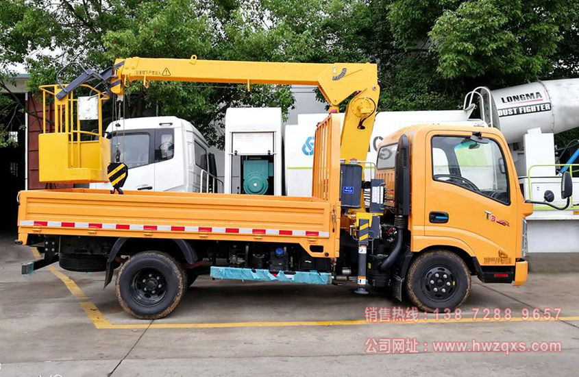 唐駿3.2噸小型随車吊圖片二